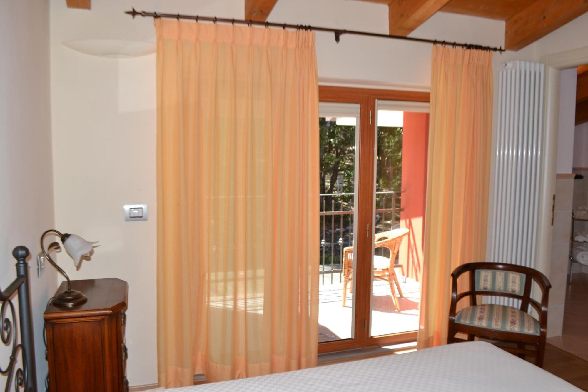 פרוג'ה B&B Spring חדר תמונה
